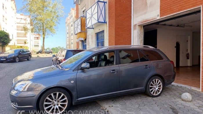 Toyota Avensis SW 2.2 D4D 150 CV Nacional