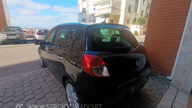 Renault Clio 1.2 16V 75 CV Dynamique S GPS