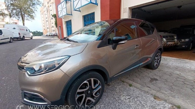 Renault Captur 0.9 TCe 90 CV Exclusive 1 Dono Nacional