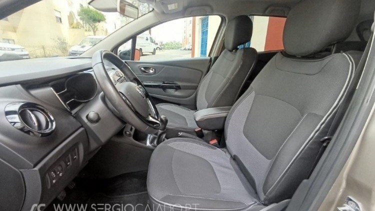 Renault Captur 0.9 TCe 90 CV Exclusive 1 Dono Nacional
